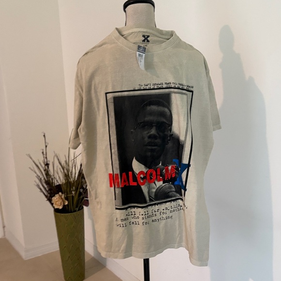 NWT large men’s t shirt Malcolm X 605 - Picture 1 of 5